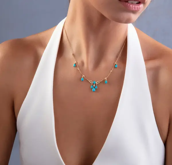 vs diamonds 18k gold necklace designed with turquoise gems designer jewellery in UAE KSA NY